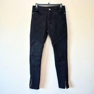 Black high waisted Moto style skinny jeans likenew